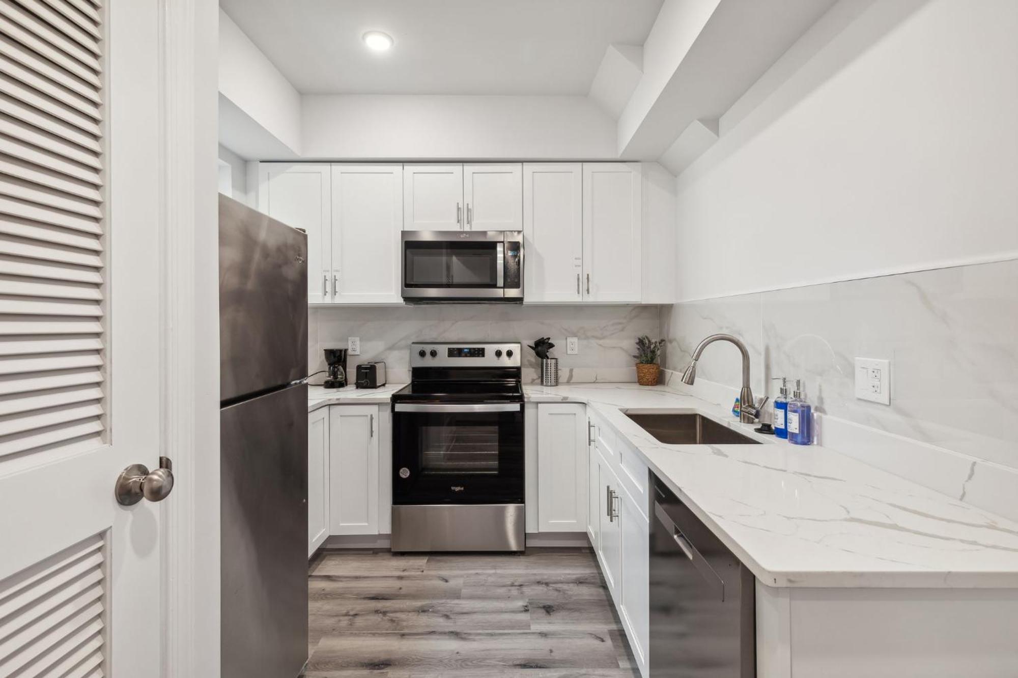 Stay At Luna At Convention Center Philadelphia Exterior foto